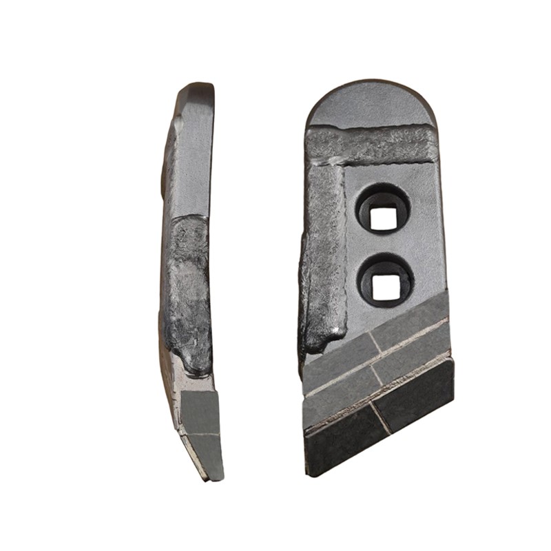 Pointe carbure gauche adaptable pour charrue Pöttinger réf 6763090F
