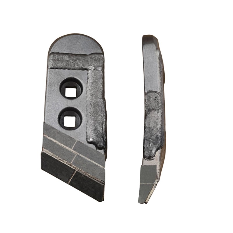 Pointe carbure droite adaptable pour charrue Pöttinger réf 6753090F